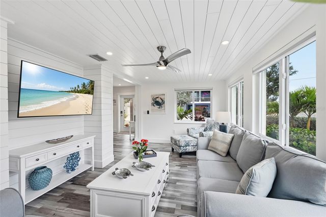 912 N SHORE DRIVE, Anna Maria, FL 34216