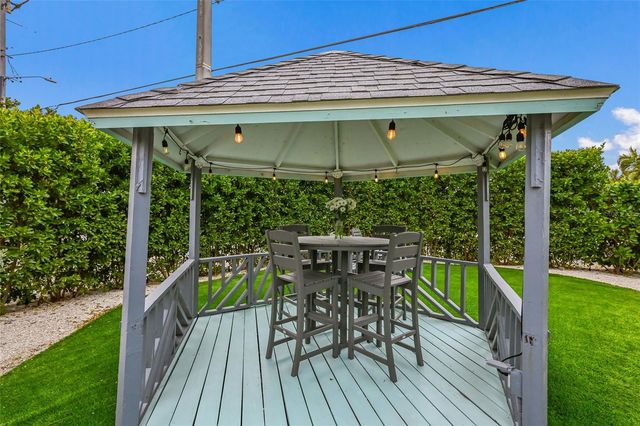 912 N SHORE DRIVE, Anna Maria, FL 34216