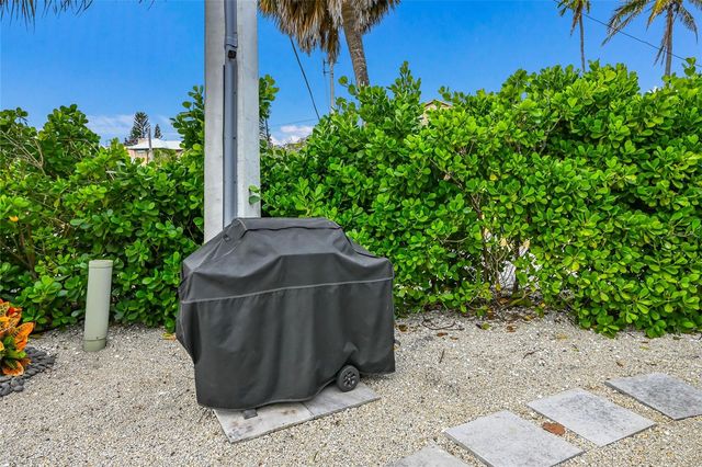 912 N SHORE DRIVE, Anna Maria, FL 34216