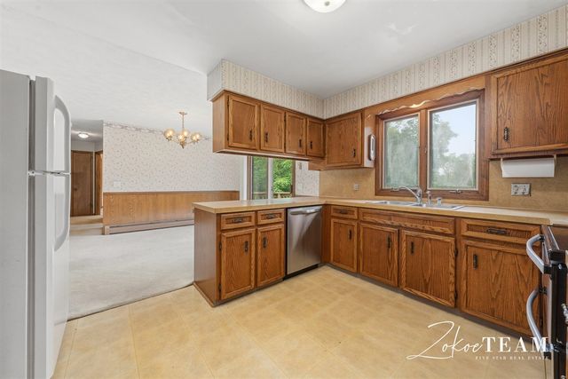 14079 8th Avenue, Marne, MI 49435