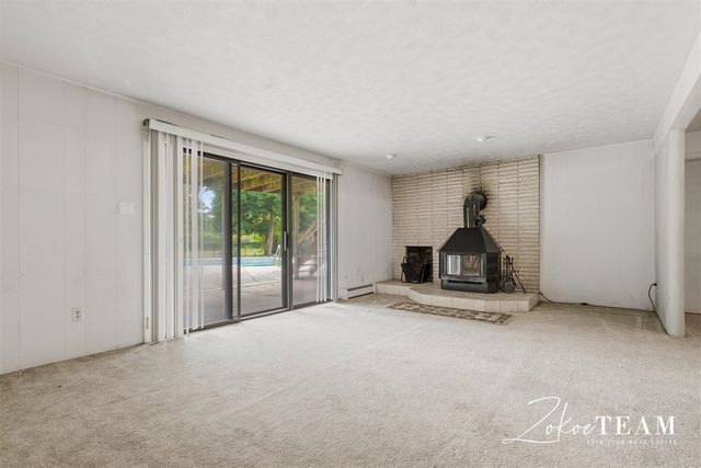 14079 8th Avenue, Marne, MI 49435