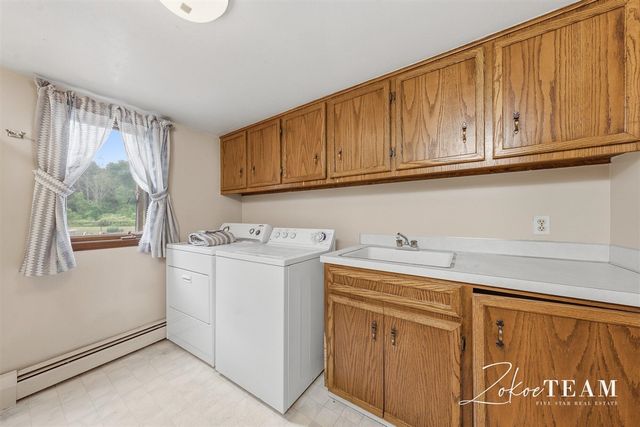 14079 8th Avenue, Marne, MI 49435