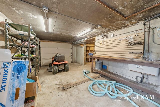14079 8th Avenue, Marne, MI 49435