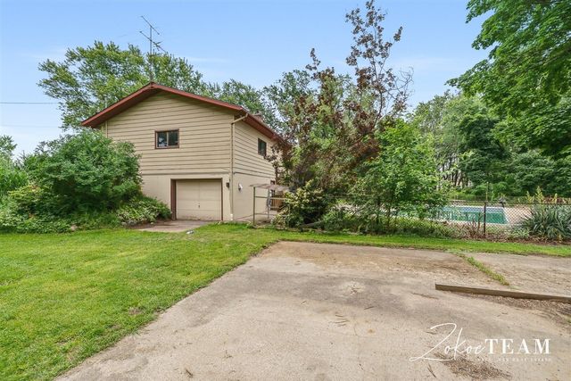 14079 8th Avenue, Marne, MI 49435