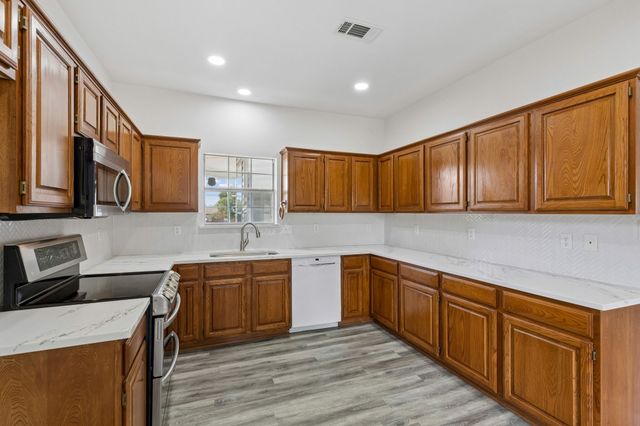 1609 Blackburn Road, Sachse, TX 75048