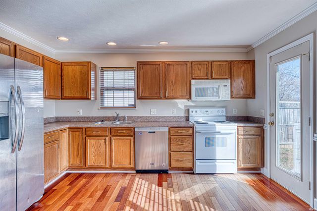 5188 Sequoia Drive, Newburgh, IN 47630