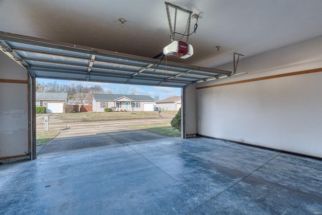 5188 Sequoia Drive, Newburgh, IN 47630