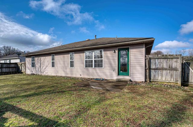 5188 Sequoia Drive, Newburgh, IN 47630