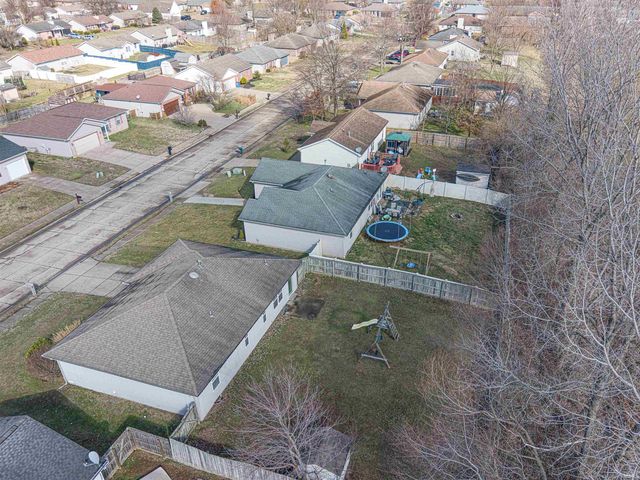 5188 Sequoia Drive, Newburgh, IN 47630