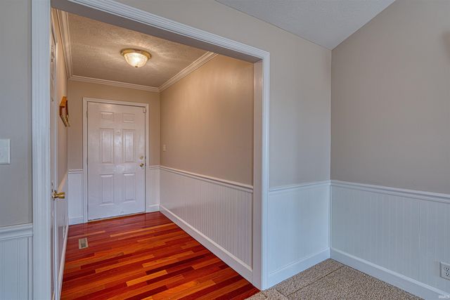 5188 Sequoia Drive, Newburgh, IN 47630