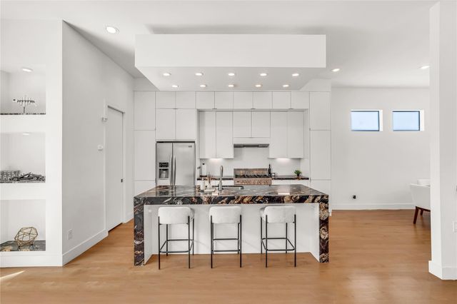1624 Vermont Street, Houston, TX 77006