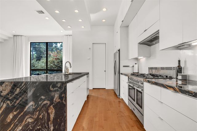1624 Vermont Street, Houston, TX 77006
