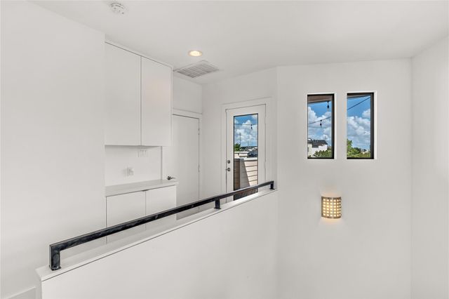 1624 Vermont Street, Houston, TX 77006