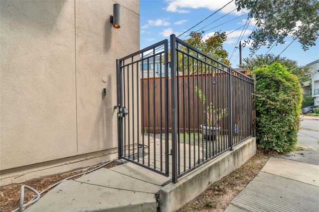 1624 Vermont Street, Houston, TX 77006