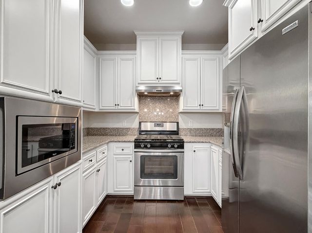 1384 Volonne Dr, Roseville, CA 95747