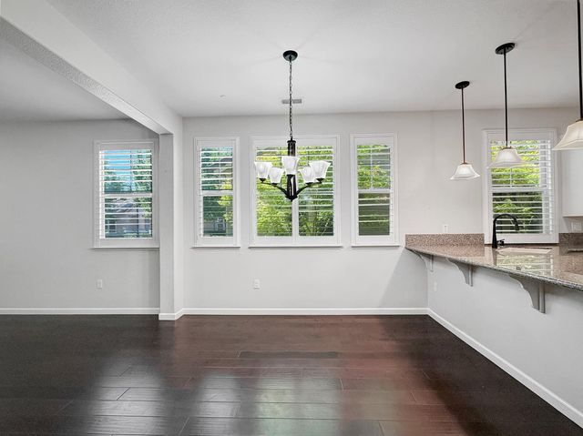 1384 Volonne Dr, Roseville, CA 95747