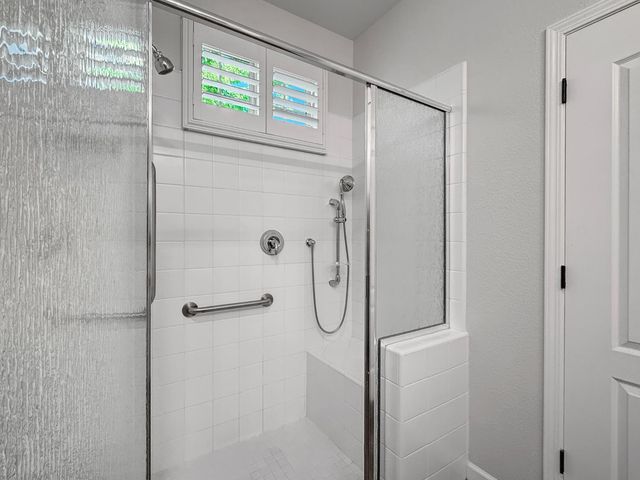 1384 Volonne Dr, Roseville, CA 95747