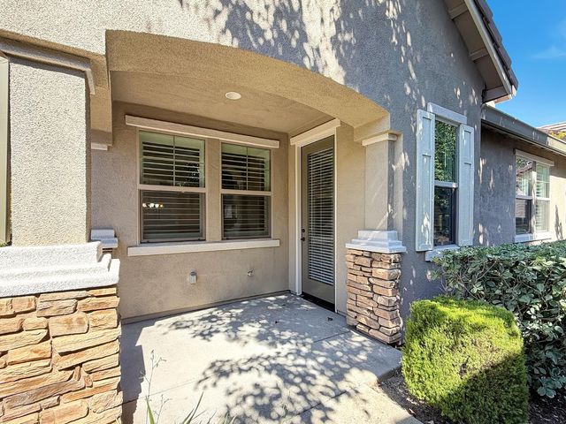 1384 Volonne Dr, Roseville, CA 95747