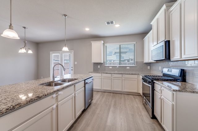 813 Cromwell Drive, Celina, TX 75009