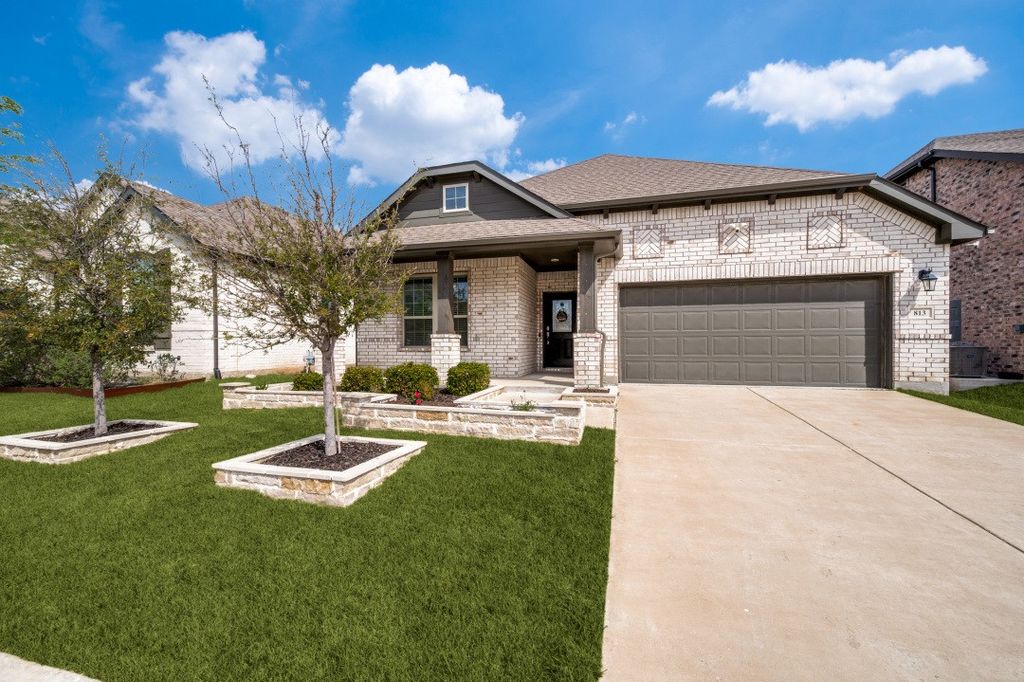 813 Cromwell Drive, Celina, TX 75009