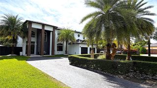 8211 SW 122nd Ave, Miami, FL 33183