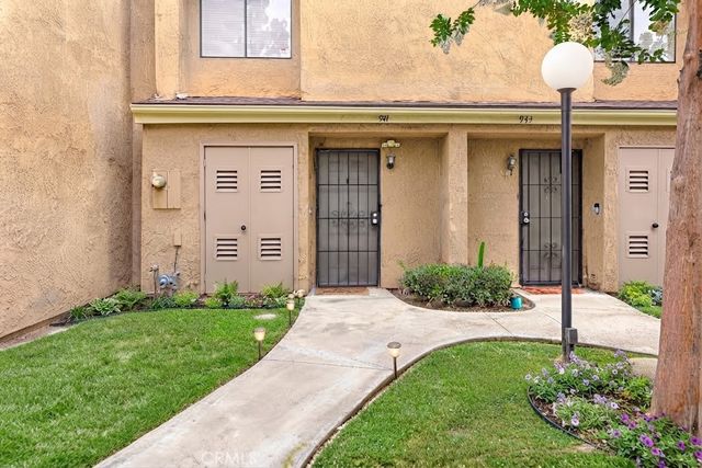 941 S Mountain, Ontario, CA 91762