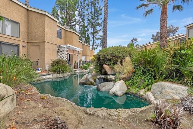 941 S Mountain, Ontario, CA 91762