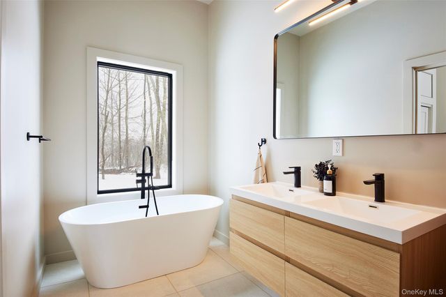 305 Old Danzer Road, Livingston Manor, NY 12758