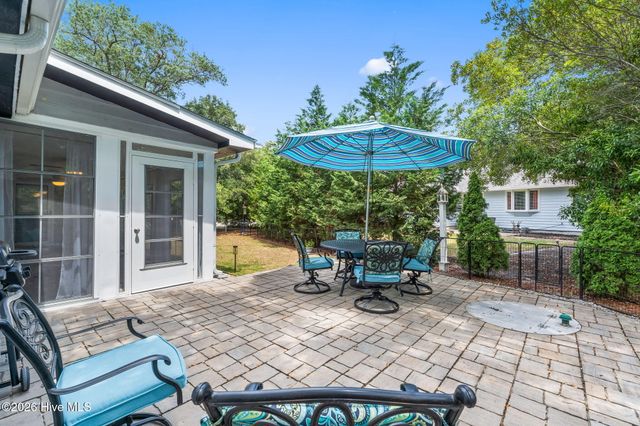 609 Camellia Lane, Sunset Beach, NC 28468