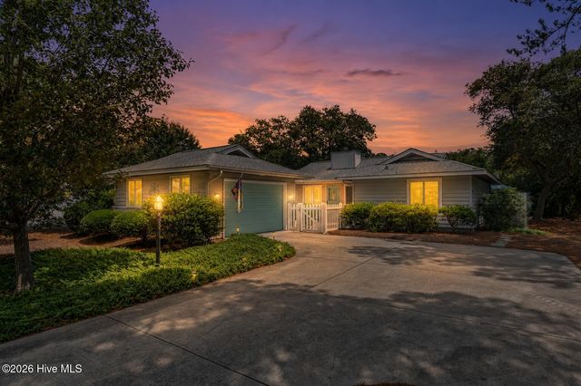 609 Camellia Lane, Sunset Beach, NC 28468