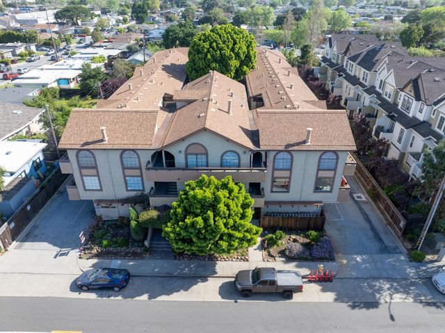 711 S Bayshore Boulevard # 10, San Mateo, CA 94401