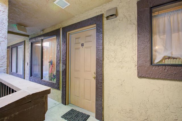 711 S Bayshore Boulevard # 10, San Mateo, CA 94401