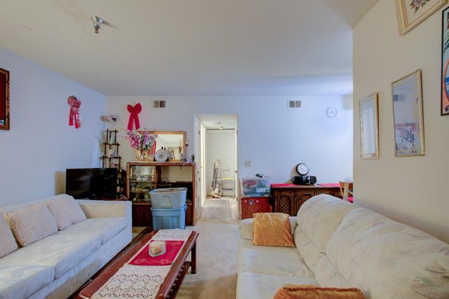 711 S Bayshore Boulevard # 10, San Mateo, CA 94401