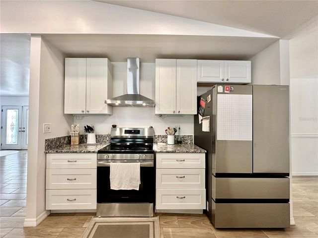 12031 SE 66TH PLACE, Morriston, FL 32668