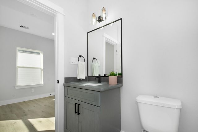 2105 Sam Wilson Street A, Houston, TX 77020