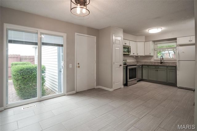 12137 Prestonpark Lane, Unincorporated, MO 63146