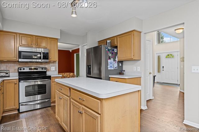 8922 Redstone Drive, Pinckney, MI 48169
