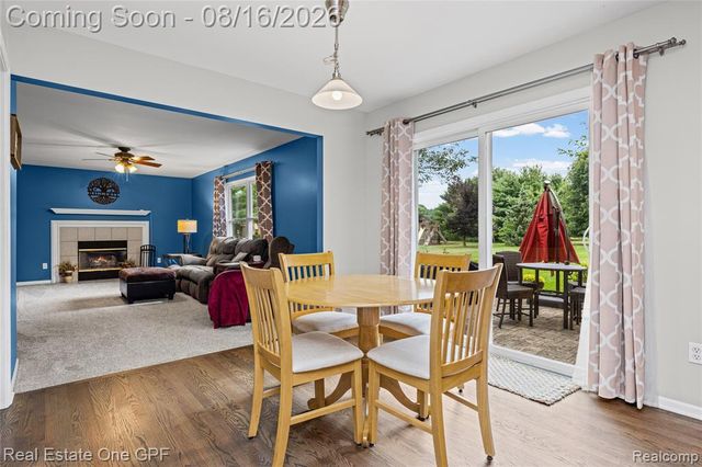 8922 Redstone Drive, Pinckney, MI 48169