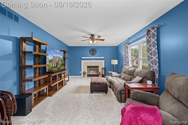 8922 Redstone Drive, Pinckney, MI 48169