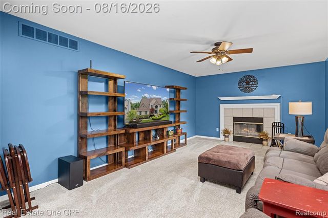 8922 Redstone Drive, Pinckney, MI 48169