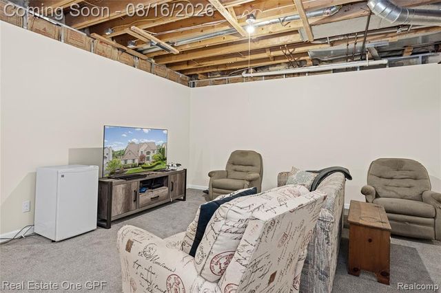 8922 Redstone Drive, Pinckney, MI 48169