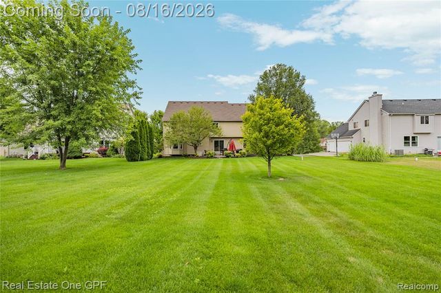 8922 Redstone Drive, Pinckney, MI 48169