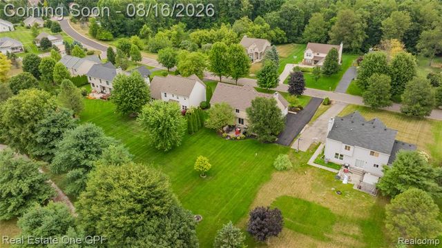8922 Redstone Drive, Pinckney, MI 48169