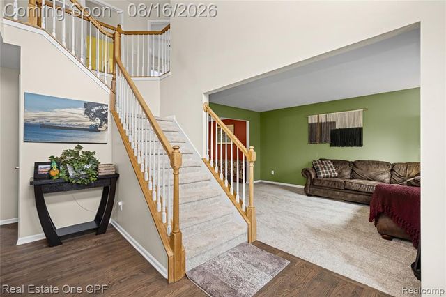 8922 Redstone Drive, Pinckney, MI 48169