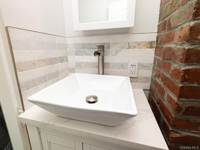 47 Wood Street 2nd floor, Lynbrook, NY 11563