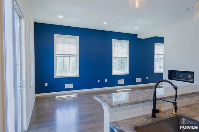 165 Roosevelt Drive, Wood Ridge, NJ 07075