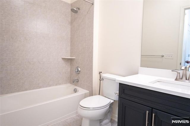 165 Roosevelt Drive, Wood Ridge, NJ 07075