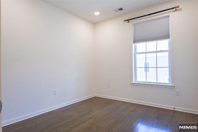 165 Roosevelt Drive, Wood Ridge, NJ 07075