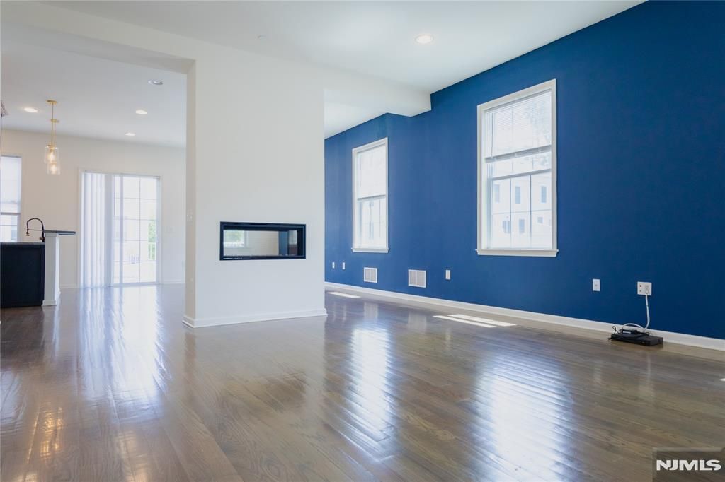 165 Roosevelt Drive, Wood Ridge, NJ 07075