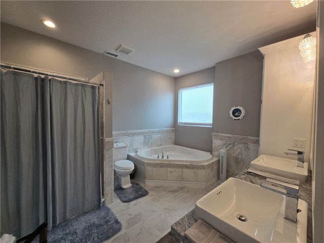 13921 Dasmarinas Dr, Corpus Christi, TX 78418